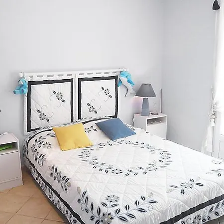 Ferienhaus Saint-aygulf Sleeps 6 Pool Air Con *