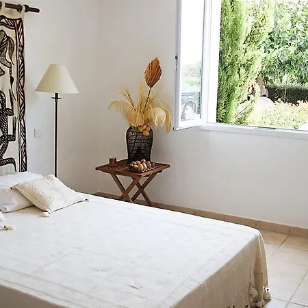 Saint-aygulf Sleeps 6 Pool Air Con *