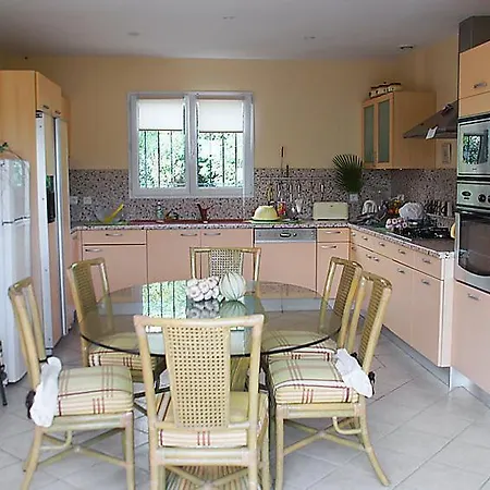 Saint-aygulf Sleeps 6 Pool Air Con * Saint Aygulf